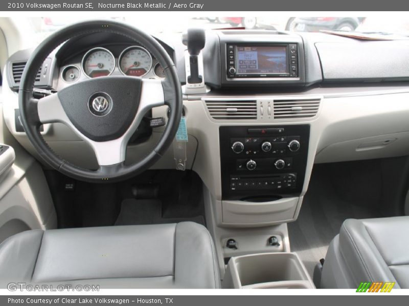 Nocturne Black Metallic / Aero Gray 2010 Volkswagen Routan SE