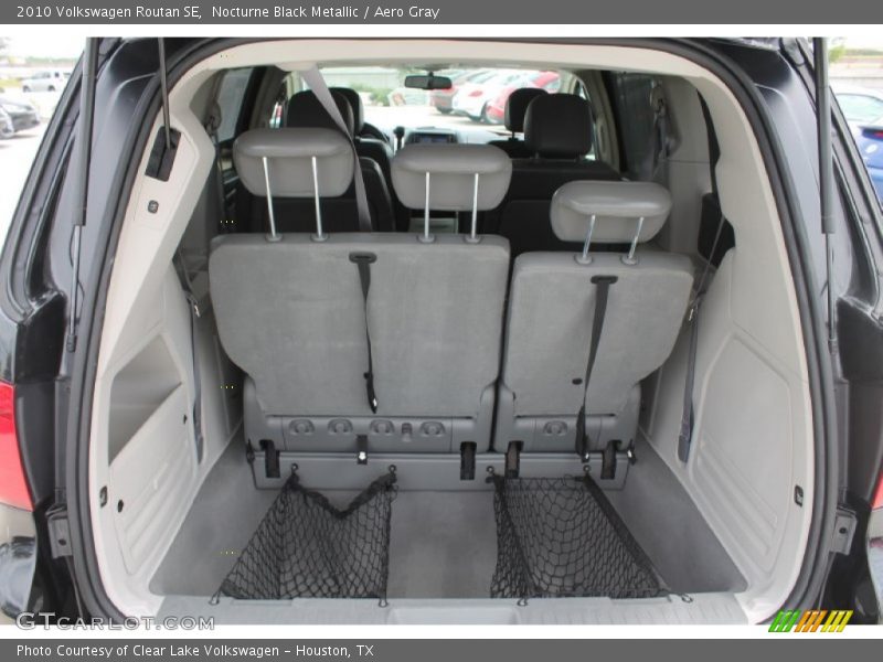 Nocturne Black Metallic / Aero Gray 2010 Volkswagen Routan SE
