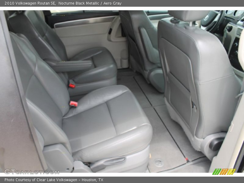 Nocturne Black Metallic / Aero Gray 2010 Volkswagen Routan SE