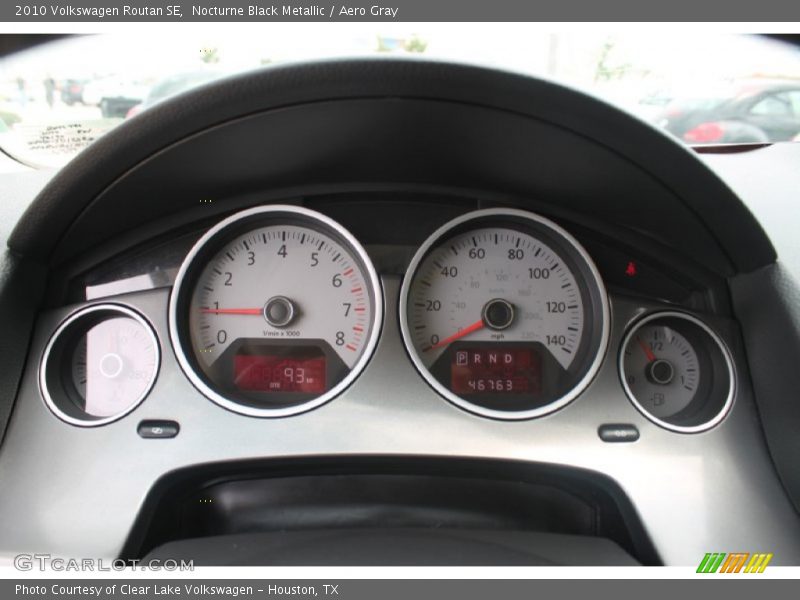Nocturne Black Metallic / Aero Gray 2010 Volkswagen Routan SE