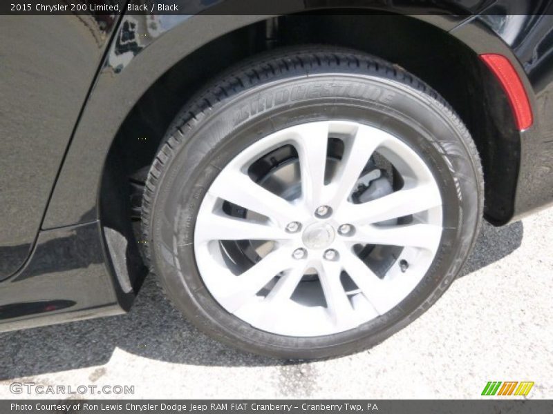 Black / Black 2015 Chrysler 200 Limited