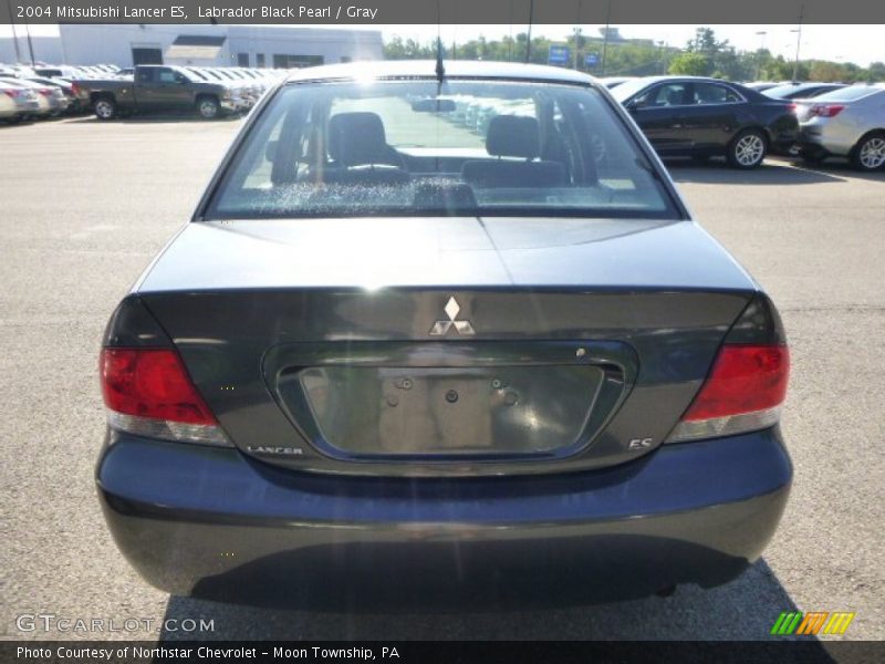 Labrador Black Pearl / Gray 2004 Mitsubishi Lancer ES