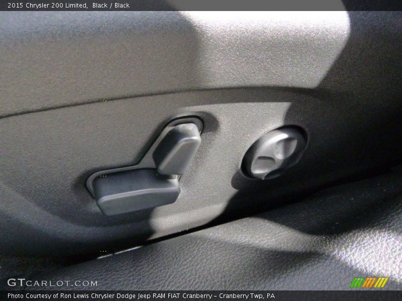 Black / Black 2015 Chrysler 200 Limited