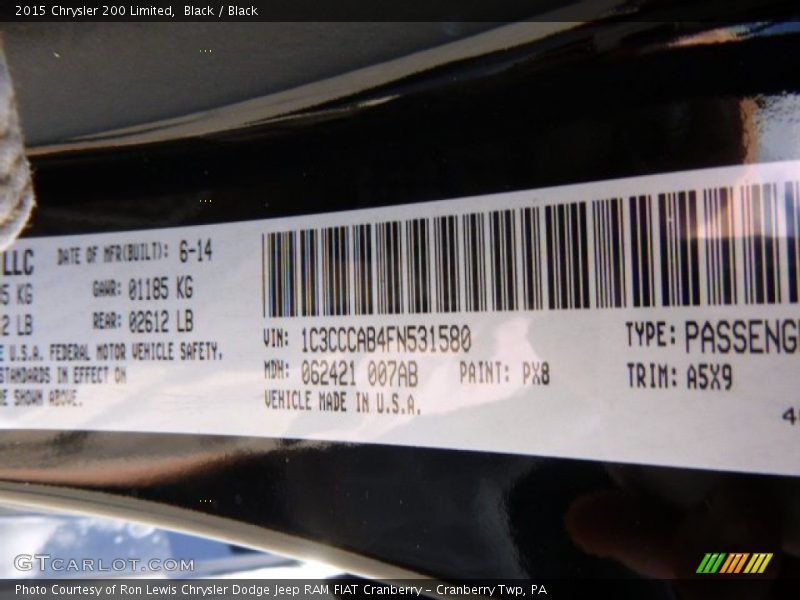 Black / Black 2015 Chrysler 200 Limited