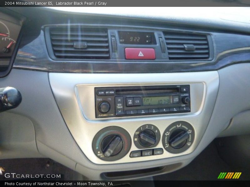 Labrador Black Pearl / Gray 2004 Mitsubishi Lancer ES