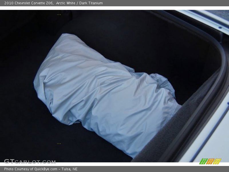 Arctic White / Dark Titanium 2010 Chevrolet Corvette Z06