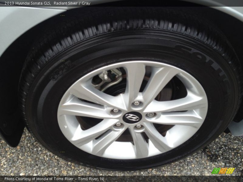 Radiant Silver / Gray 2013 Hyundai Sonata GLS