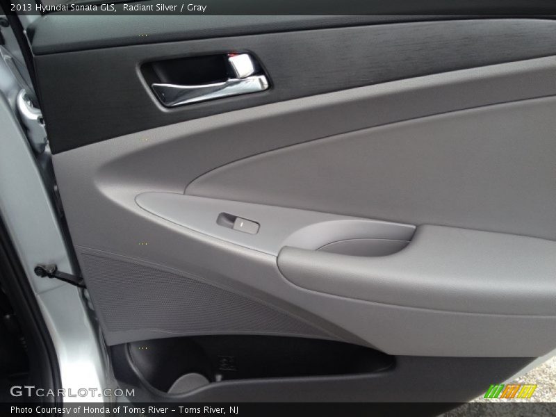 Radiant Silver / Gray 2013 Hyundai Sonata GLS