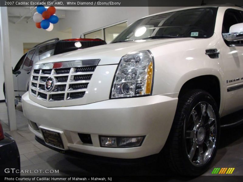 White Diamond / Ebony/Ebony 2007 Cadillac Escalade ESV AWD
