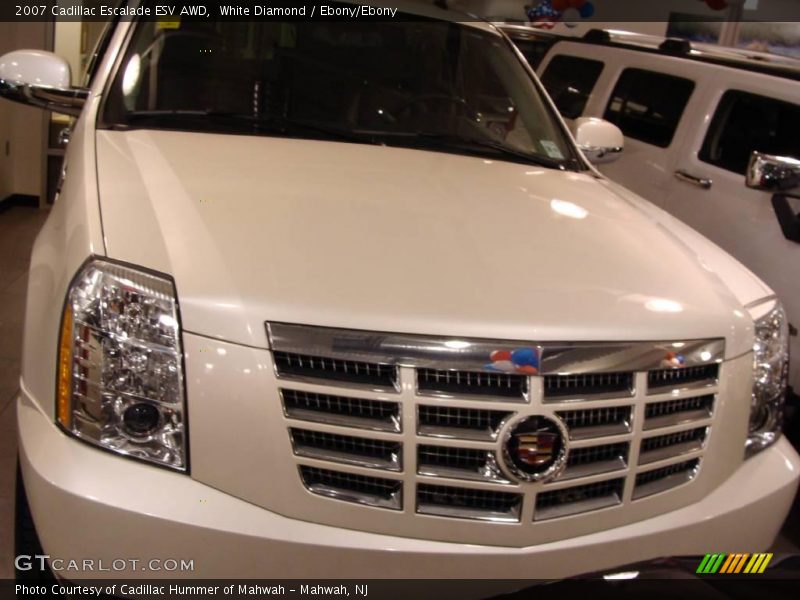 White Diamond / Ebony/Ebony 2007 Cadillac Escalade ESV AWD