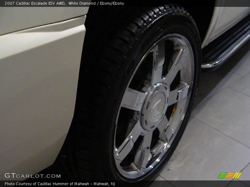 White Diamond / Ebony/Ebony 2007 Cadillac Escalade ESV AWD