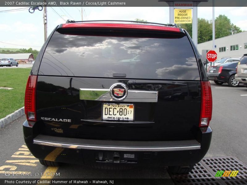 Black Raven / Cocoa/Light Cashmere 2007 Cadillac Escalade AWD