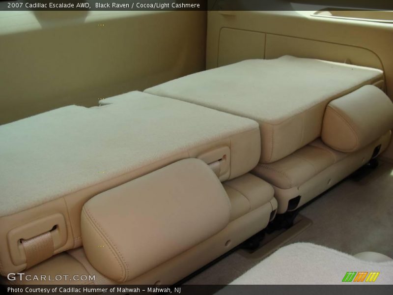 Black Raven / Cocoa/Light Cashmere 2007 Cadillac Escalade AWD