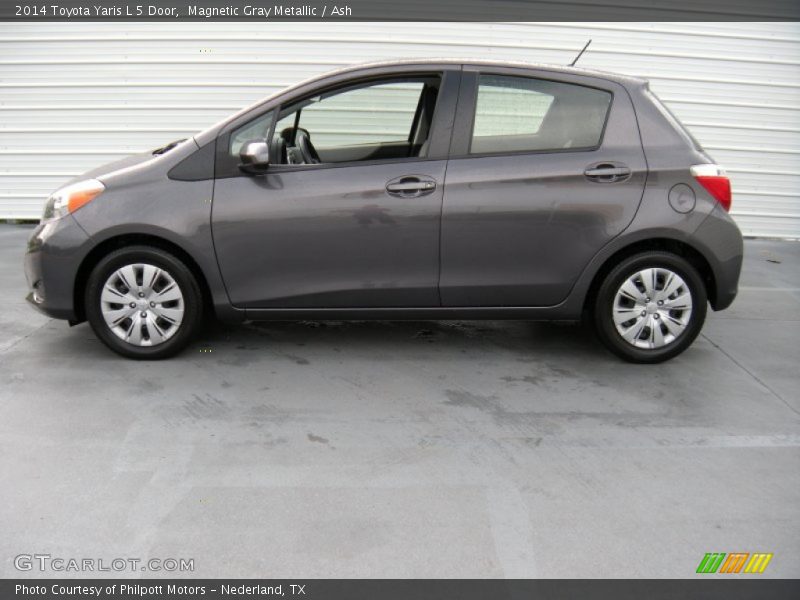 Magnetic Gray Metallic / Ash 2014 Toyota Yaris L 5 Door
