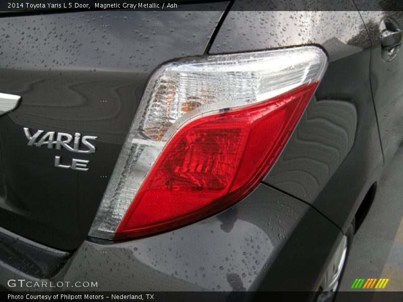 Magnetic Gray Metallic / Ash 2014 Toyota Yaris L 5 Door
