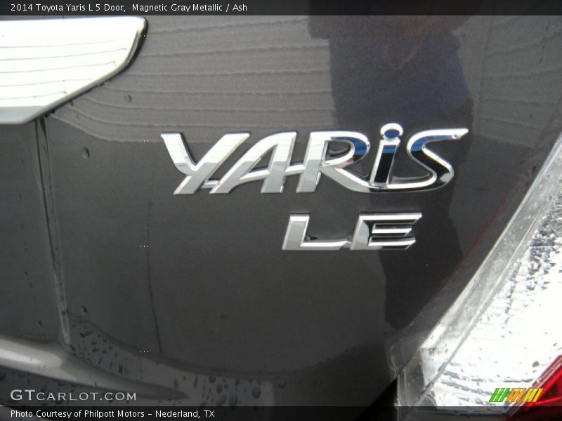 Magnetic Gray Metallic / Ash 2014 Toyota Yaris L 5 Door