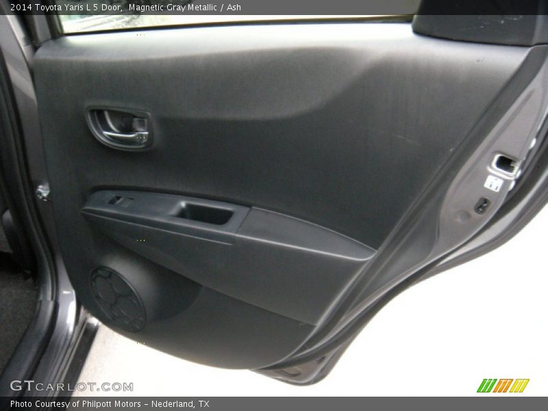 Magnetic Gray Metallic / Ash 2014 Toyota Yaris L 5 Door