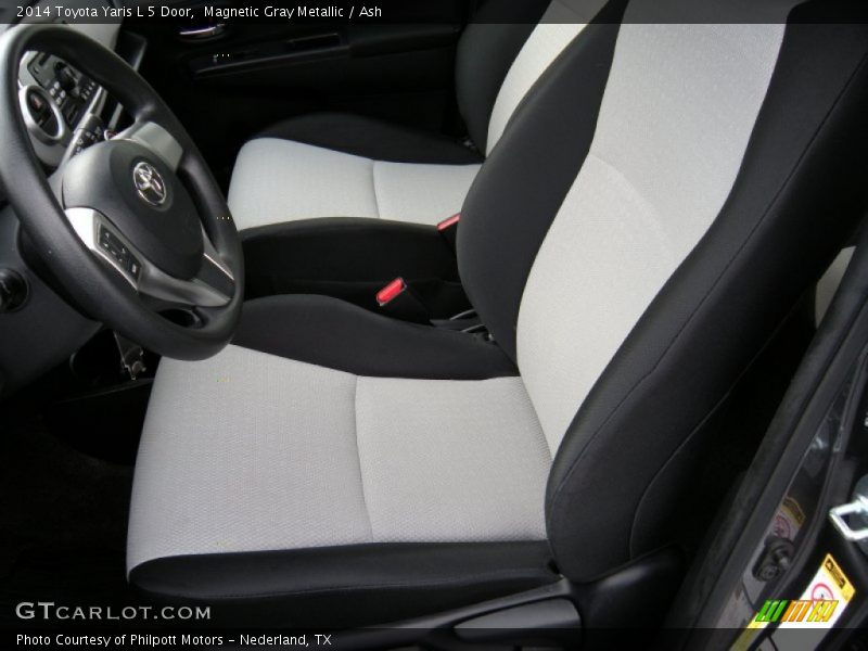 Magnetic Gray Metallic / Ash 2014 Toyota Yaris L 5 Door