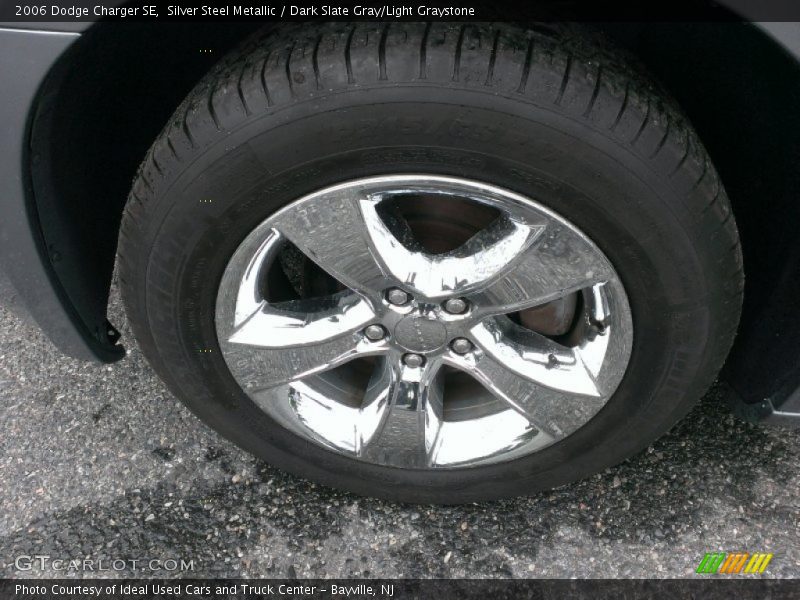 Silver Steel Metallic / Dark Slate Gray/Light Graystone 2006 Dodge Charger SE