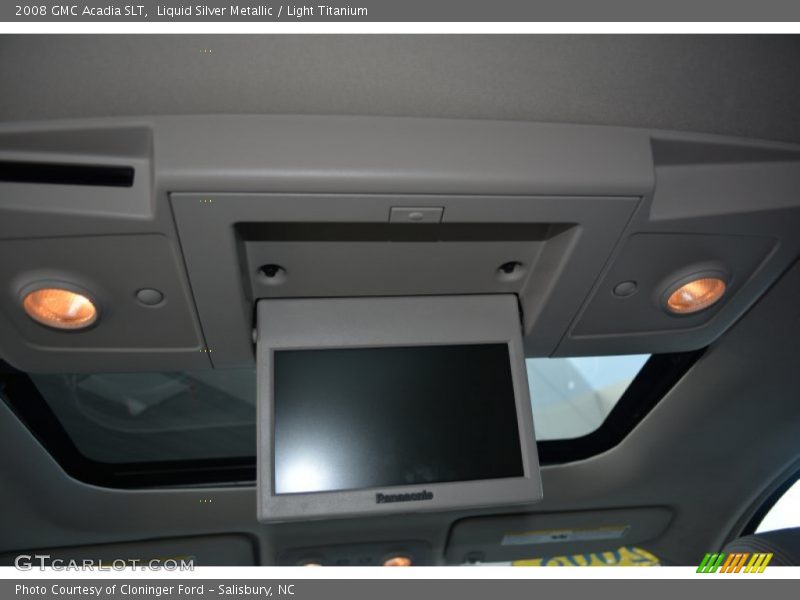 Liquid Silver Metallic / Light Titanium 2008 GMC Acadia SLT