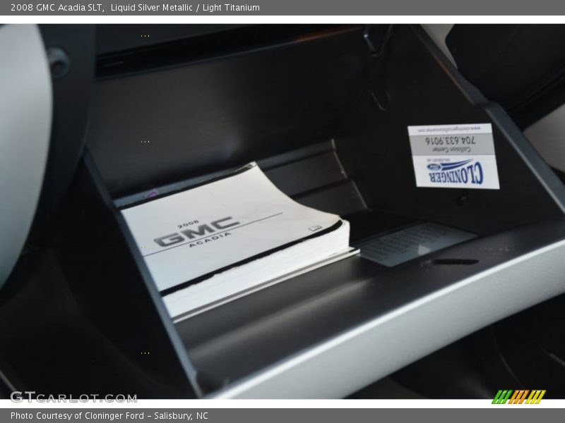 Liquid Silver Metallic / Light Titanium 2008 GMC Acadia SLT