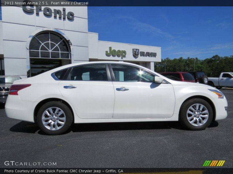 Pearl White / Charcoal 2013 Nissan Altima 2.5 S