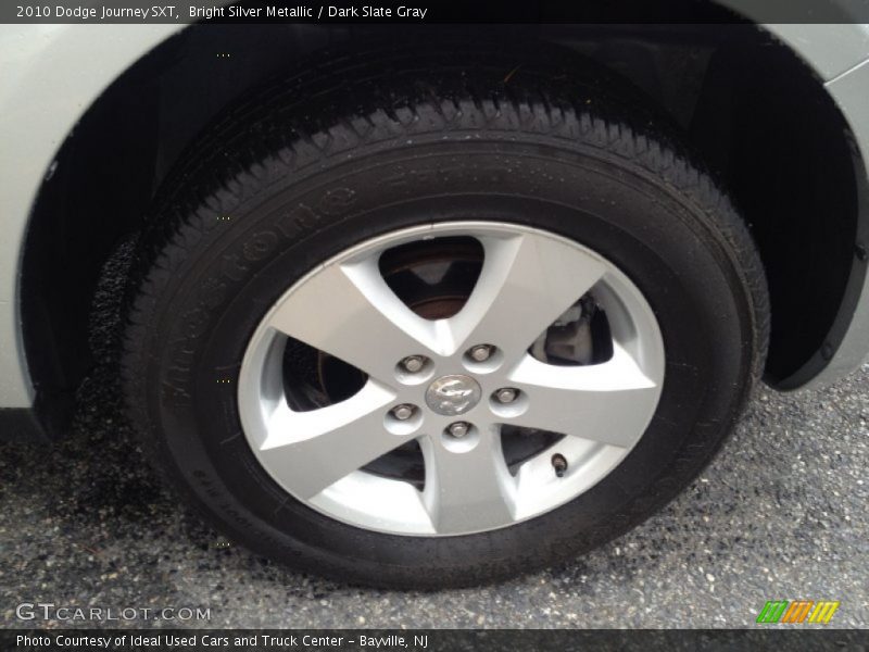 Bright Silver Metallic / Dark Slate Gray 2010 Dodge Journey SXT