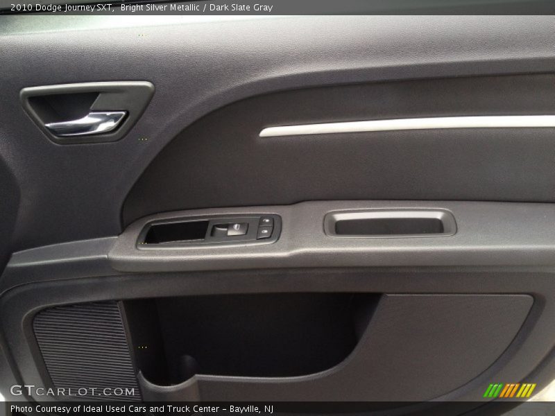 Bright Silver Metallic / Dark Slate Gray 2010 Dodge Journey SXT