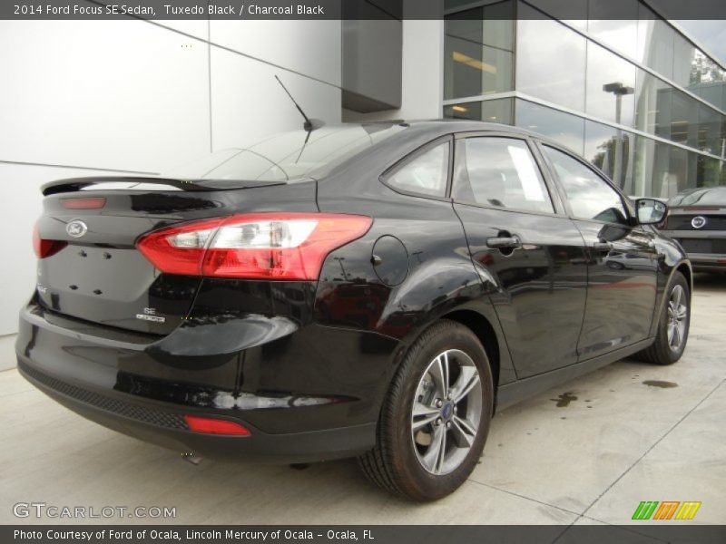 Tuxedo Black / Charcoal Black 2014 Ford Focus SE Sedan