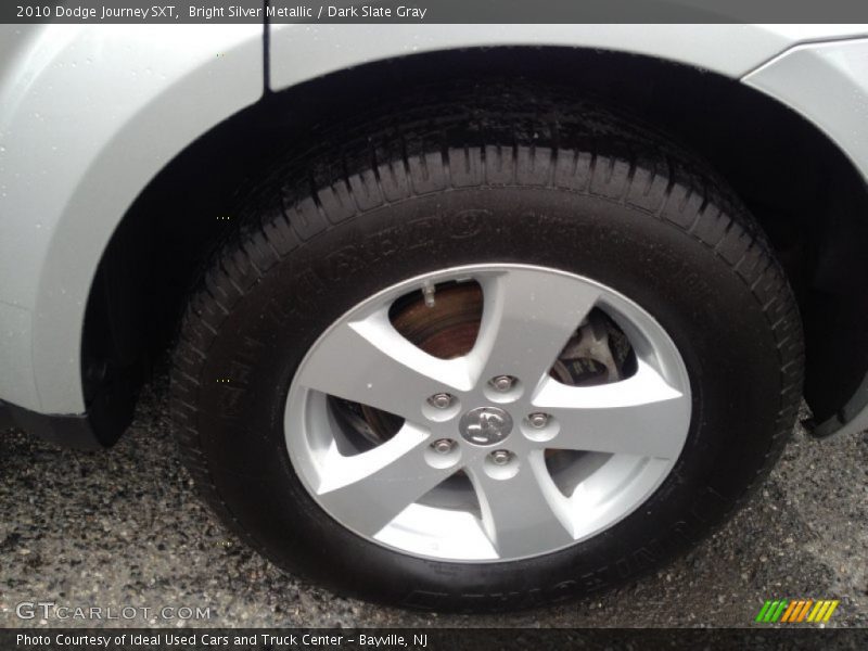 Bright Silver Metallic / Dark Slate Gray 2010 Dodge Journey SXT
