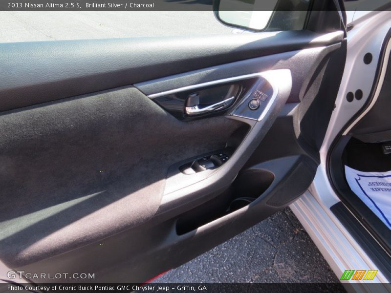 Brilliant Silver / Charcoal 2013 Nissan Altima 2.5 S