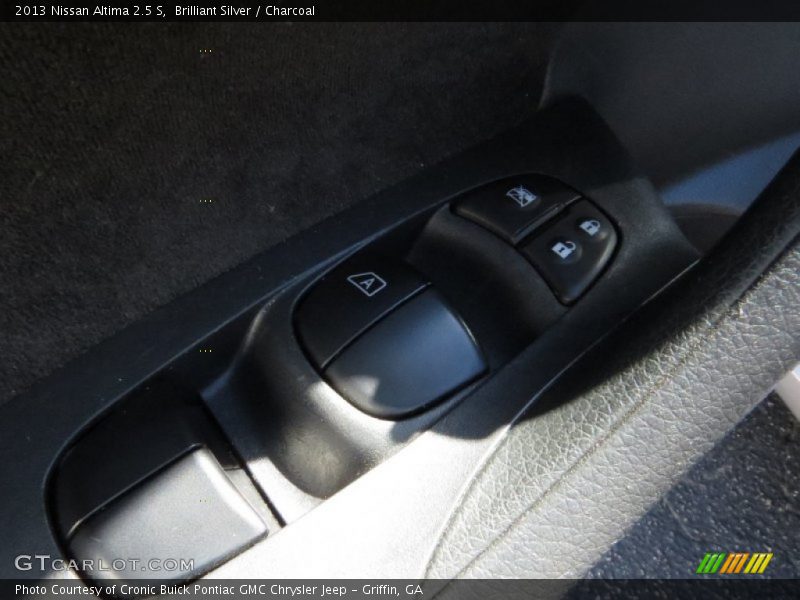 Brilliant Silver / Charcoal 2013 Nissan Altima 2.5 S