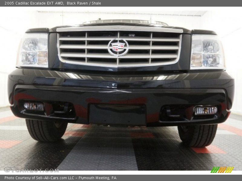 Black Raven / Shale 2005 Cadillac Escalade EXT AWD