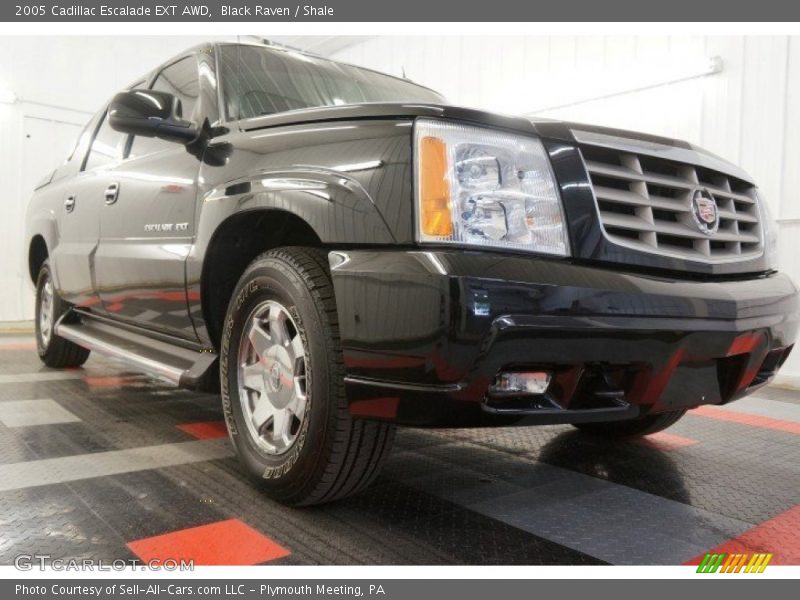 Black Raven / Shale 2005 Cadillac Escalade EXT AWD