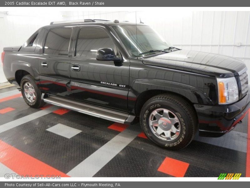 Black Raven / Shale 2005 Cadillac Escalade EXT AWD