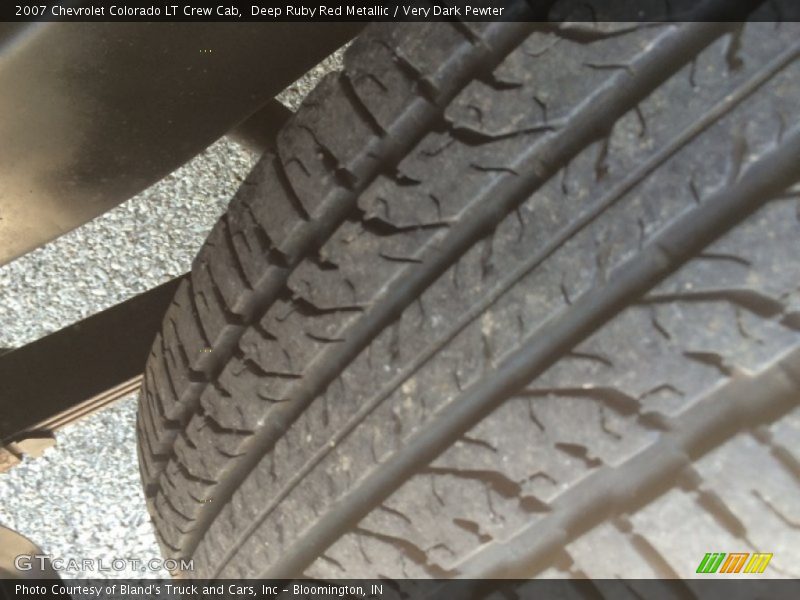 Deep Ruby Red Metallic / Very Dark Pewter 2007 Chevrolet Colorado LT Crew Cab