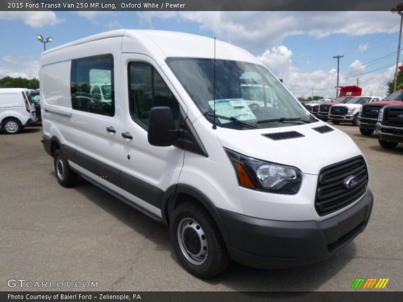 Front 3/4 View of 2015 Transit Van 250 MR Long