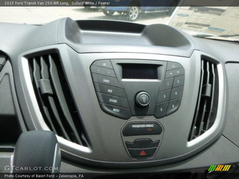 Controls of 2015 Transit Van 250 MR Long