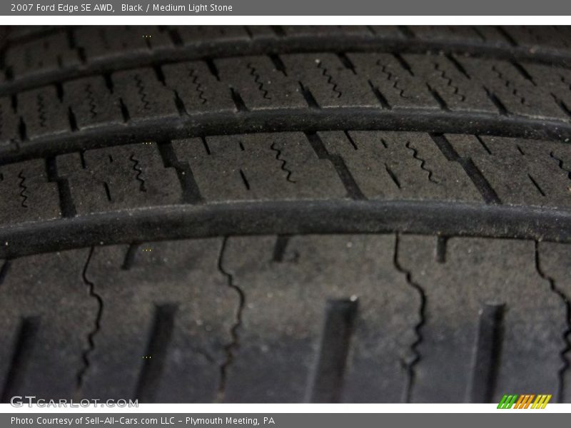Black / Medium Light Stone 2007 Ford Edge SE AWD