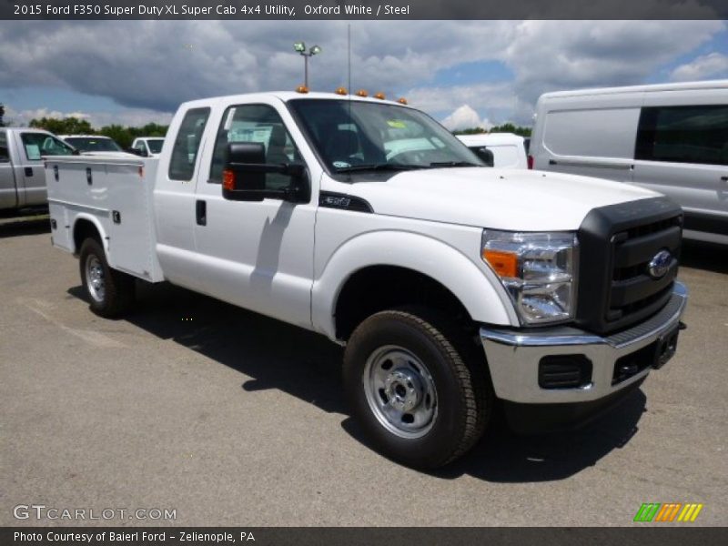 Front 3/4 View of 2015 F350 Super Duty XL Super Cab 4x4 Utility