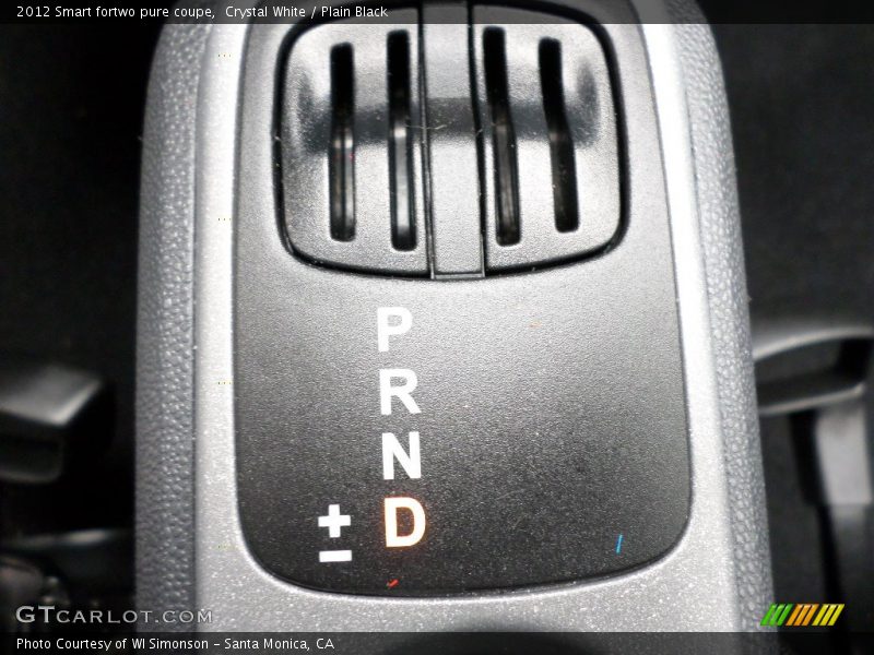 Crystal White / Plain Black 2012 Smart fortwo pure coupe