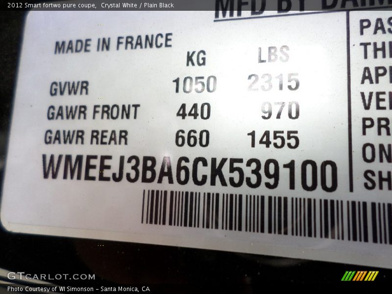 Crystal White / Plain Black 2012 Smart fortwo pure coupe