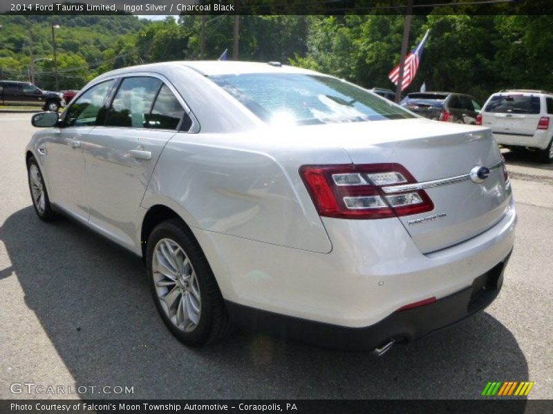 Ingot Silver / Charcoal Black 2014 Ford Taurus Limited