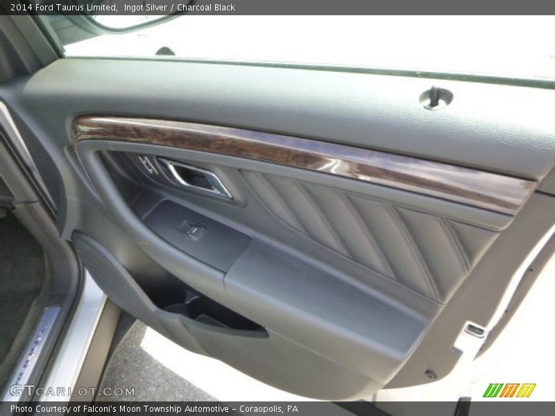 Ingot Silver / Charcoal Black 2014 Ford Taurus Limited