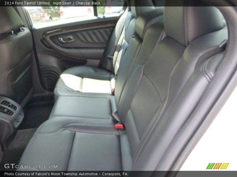 Ingot Silver / Charcoal Black 2014 Ford Taurus Limited