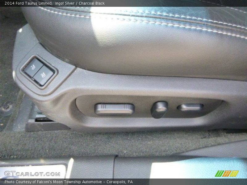 Ingot Silver / Charcoal Black 2014 Ford Taurus Limited