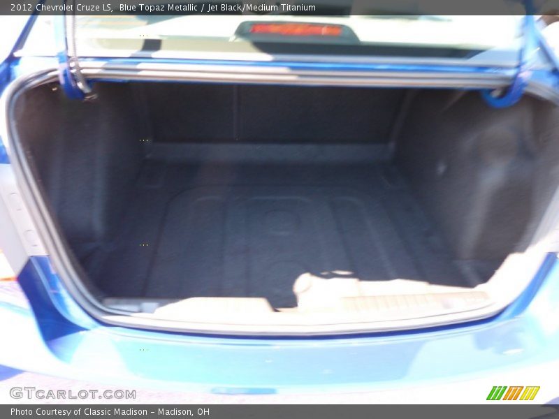 Blue Topaz Metallic / Jet Black/Medium Titanium 2012 Chevrolet Cruze LS