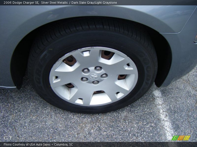 Silver Steel Metallic / Dark Slate Gray/Light Graystone 2006 Dodge Charger SE