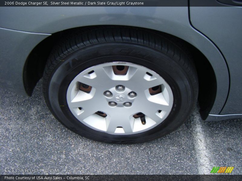 Silver Steel Metallic / Dark Slate Gray/Light Graystone 2006 Dodge Charger SE