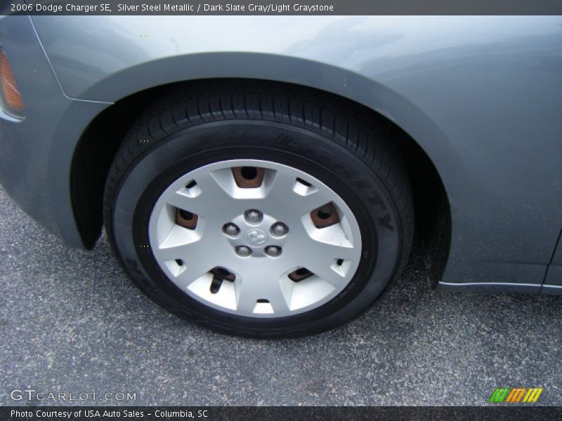 Silver Steel Metallic / Dark Slate Gray/Light Graystone 2006 Dodge Charger SE